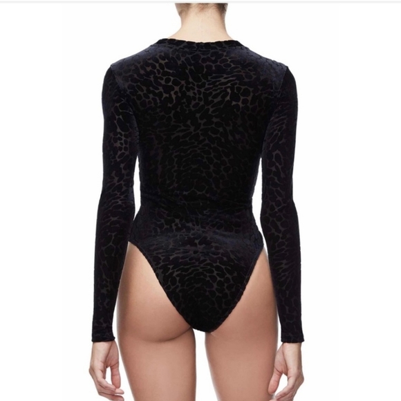 Good American the Wilder One Snakeskin Bodysuit Sz 2 black - Picture 12 of 14